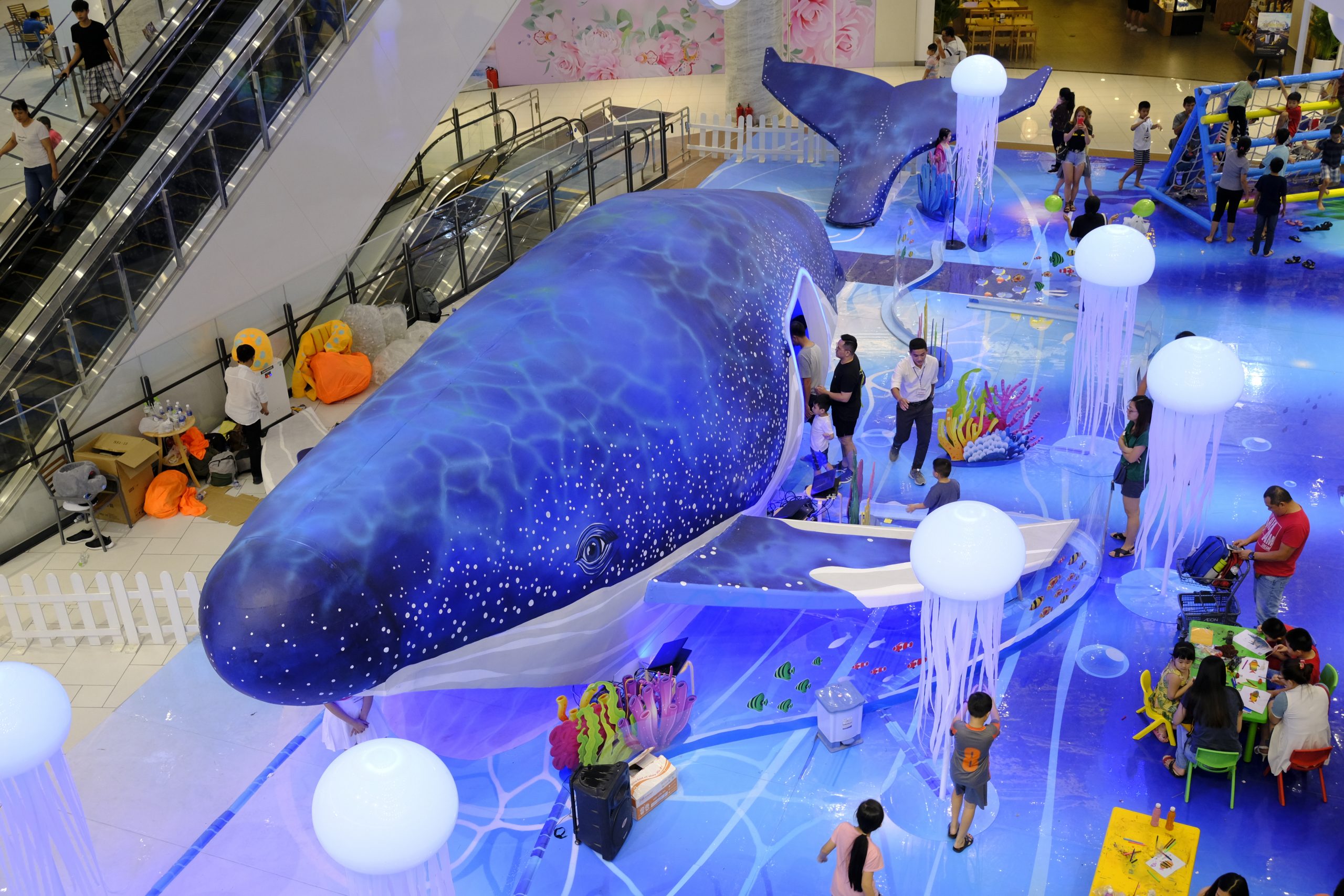 EXPLORE UNIQUE "UNDERSEA KINGDOM" AT AEON MALL TAN PHU ...